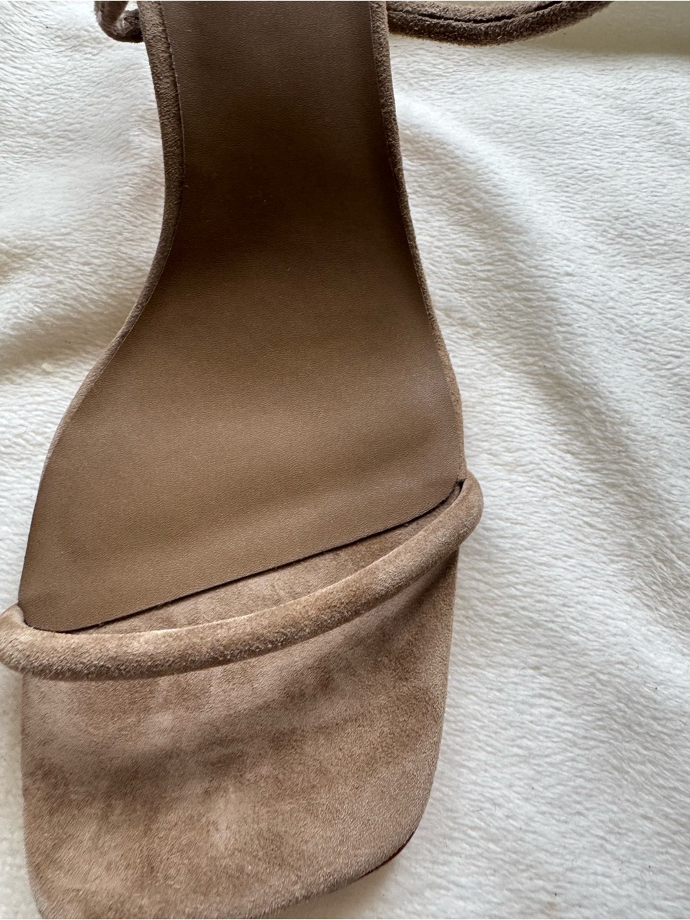 RAYE Katie sandal in light tan suede kitten heel - Picture 10 of 10